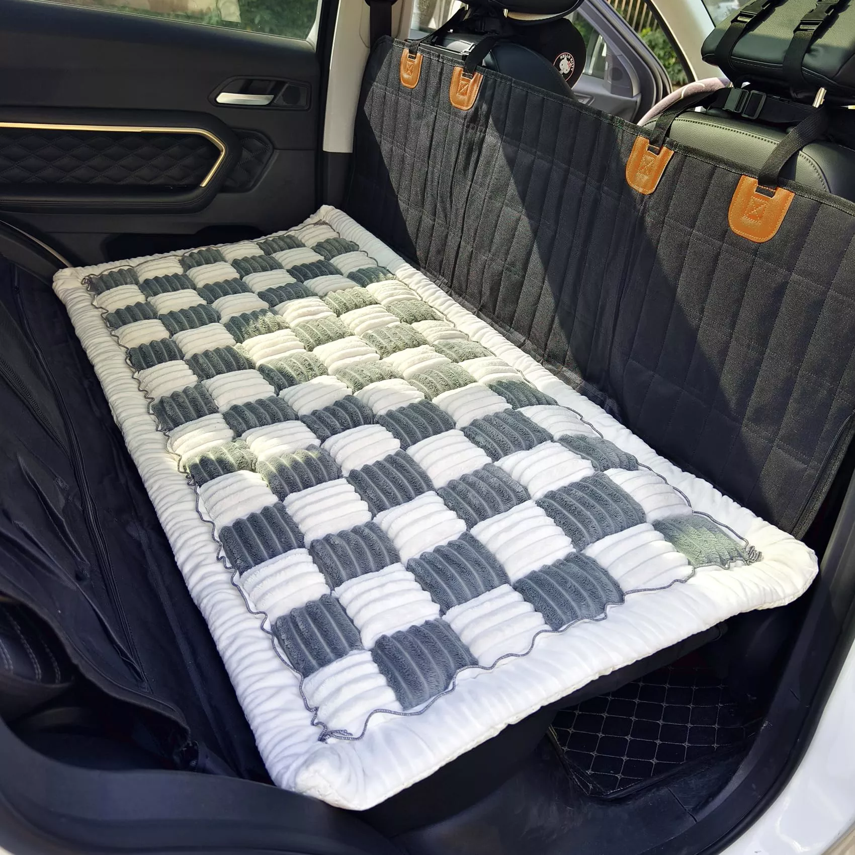 AEEISHOMEREFORM Backseat Pet Bed Mat, Truck Plaid Dog Bed for Car Back Seat, Deluxe Dog Seat Covers, Non-Slip Travel Pet Mat, Fit for Backseat Extenders and Trucks SUVs (Bluegrey&White, 24.8x54 inch)